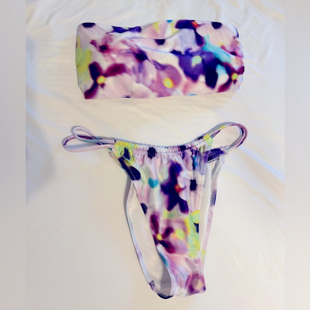 H&M blurred floral bikini
